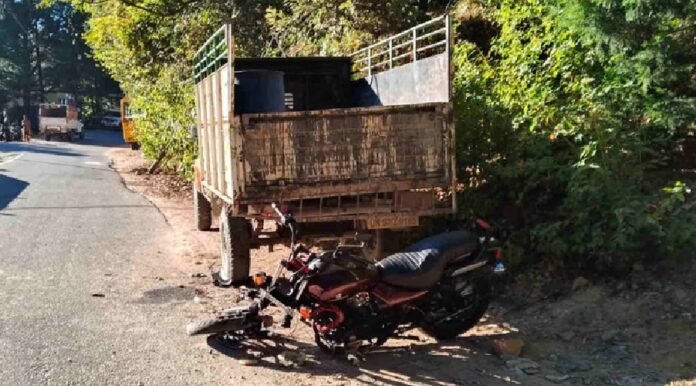 bike hit to picup two death