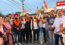 युवा कांग्रेस के विजयी उम्मीदवारों का स्वागत, कार्तिक बिरला दोबारा बने कैंट अध्यक्ष, सूर्यकांत धस्माना ने दी शुभकामनाएं