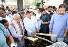 पंचतत्व में विलीन हुए पूर्व मुख्यमंत्री भुवन चंद्र खंडूड़ी, राजकीय सम्मान के साथ हरिद्वार में अंतिम संस्कार
