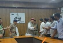 पौड़ी में सतपाल महाराज की बैठक का कांग्रेस ने किया विरोध, गुलदार के आतंक और पंकज कुमार हत्याकांड पर चुप्पी को लेकर जताई नाराज़गी
