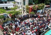 केरल में ED छापों पर बवाल, पिनराई विजयन के आवास के बाहर हंगामा