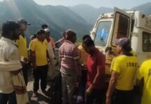 उत्तराखंड: कौडियाला के पास पलटी लोकल बस, आठ यात्री घायल