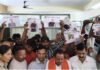 देहरादून: युवक की संदिग्ध मौत, लोगों ने किया थाने का घेराव, निष्पक्ष जांच की मांग, पुलिस बोली- दो दिन में होगा खुलासा