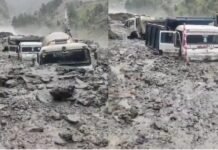 भारी बारिश से बड़ा भूस्खलन, पावर प्रोजेक्ट के पास कई वाहन मलबे में दबे