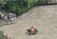 अलकनंदा चेतावनी स्तर से ऊपर, प्रशासन ने की नदी किनारों से दूर रहने की अपील