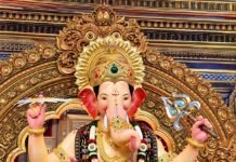 मुंबई में गूंजा गणपति बप्पा मोरया, लालबागचा राजा की पहली झलक ने मोहा मन