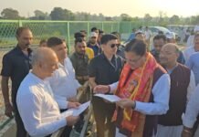 मुख्यमंत्री धामी ने खटीमा में सुनीं जनसमस्याएं, अधिकारियों को त्वरित निस्तारण के निर्देश
